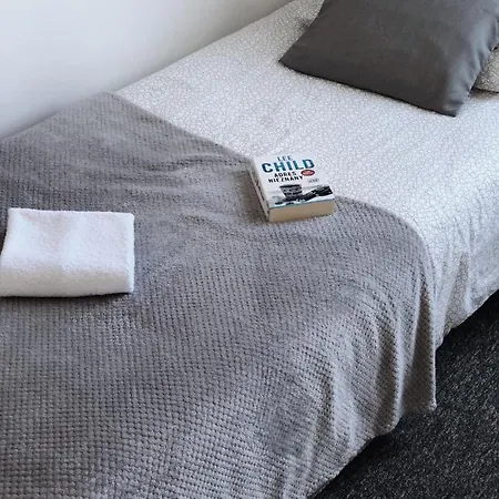 Jachtklub מלון *